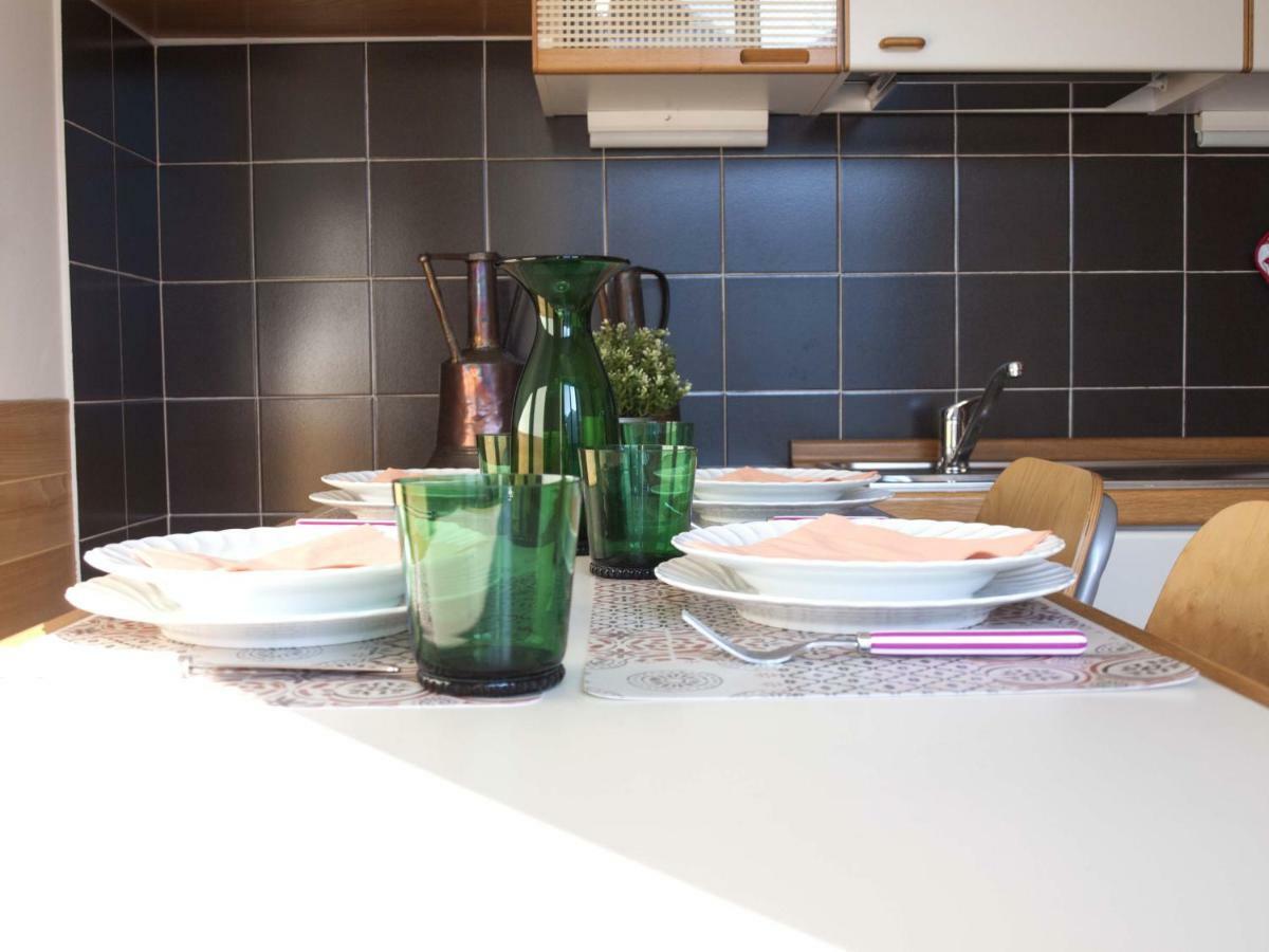 Casa Marina - Appartamento Nel Residence Di 네소 외부 사진